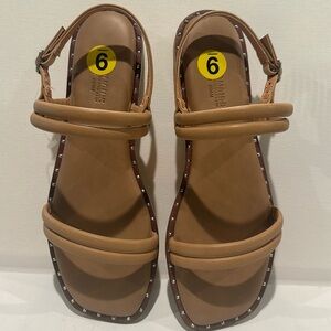 Cushionaire Double Strap Taupe Sandals with Silvertone hardware. Size 9